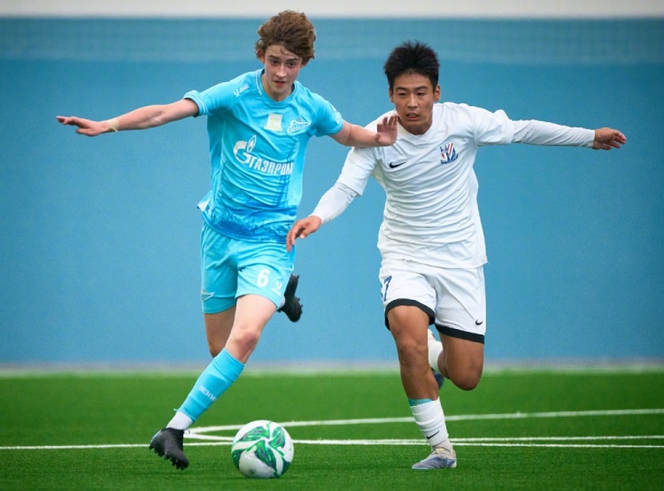 上海申花U14赴俄回访 奏响中俄体育交流二重奏 上海申花U14赴俄回访 奏响中俄体育交流二重奏