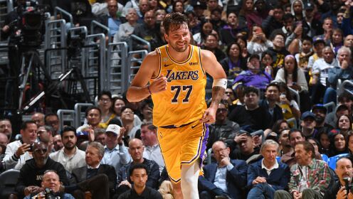 🏀凯斯勒首秀12中12！湖人大胜勇士 东契奇打卡28+8+7 库里23分