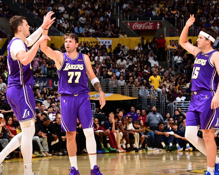 NBA彩经：湖人擒开拓者 活塞拿下尼克斯 马刺大胜国王 绿军胜篮网
